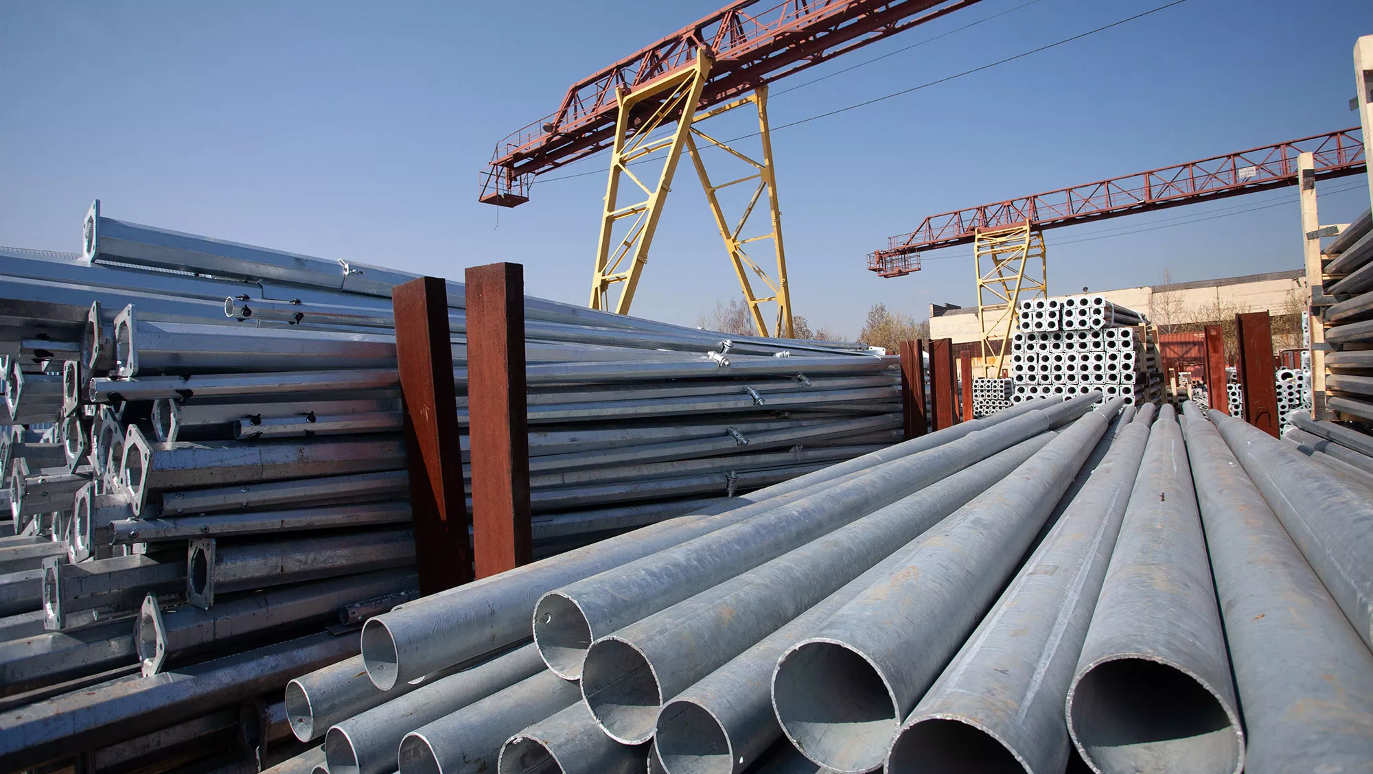 Steel Traders over Steel Mills